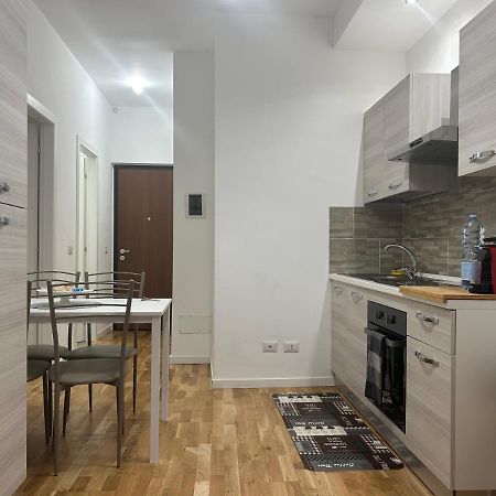 Vt Home - Appartamento Milano Zona Navigli Экстерьер фото